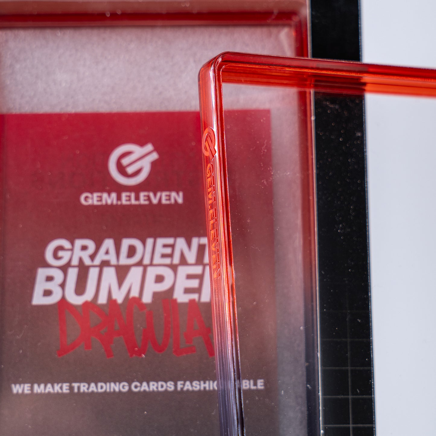 Gradient Bumper Dracula – PSA & CGC Slab Schutz