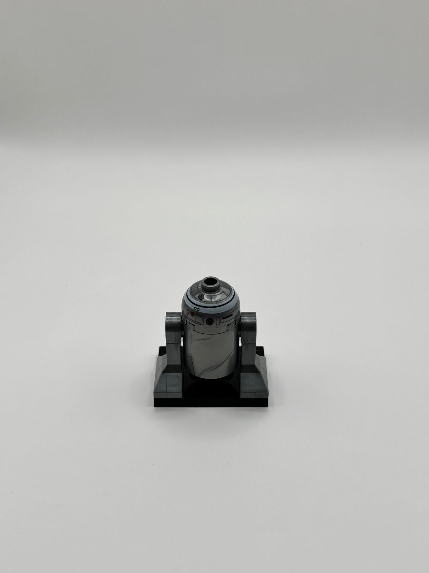 Lego Star Wars Astromech Droid, R2-Q2 sw0303